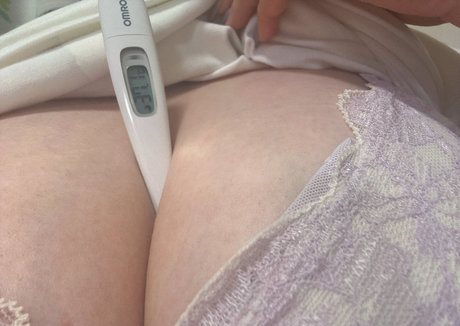 Mugi Mugi erotische pornographische bild