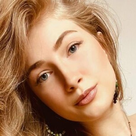 joleany schauspielerin erotische bild