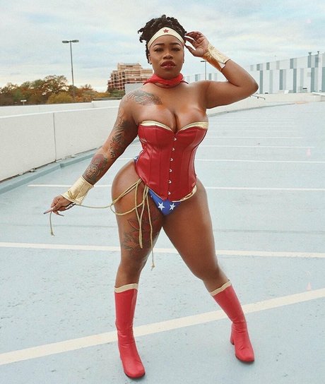 phattgirlcoco kunst nacktheit bilder