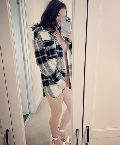 samanthaflairstore nacktheit kunst bild