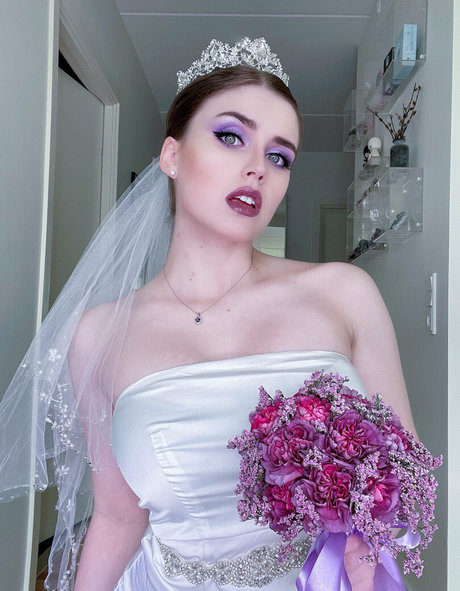 freefrost kunst nackt galerie