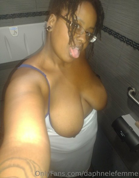 daphnelefemme model sex bilder