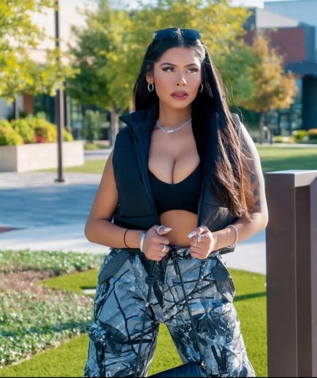 Elsababy pornostar kunst galerien