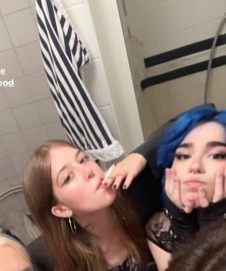 dünnes teen mit großen titten nur fans nackt heiße archiv