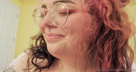 Devilbabyblues exklusive nette bilder