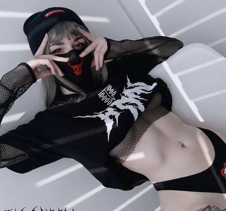 Hell tsuki kostenlose exklusive bild