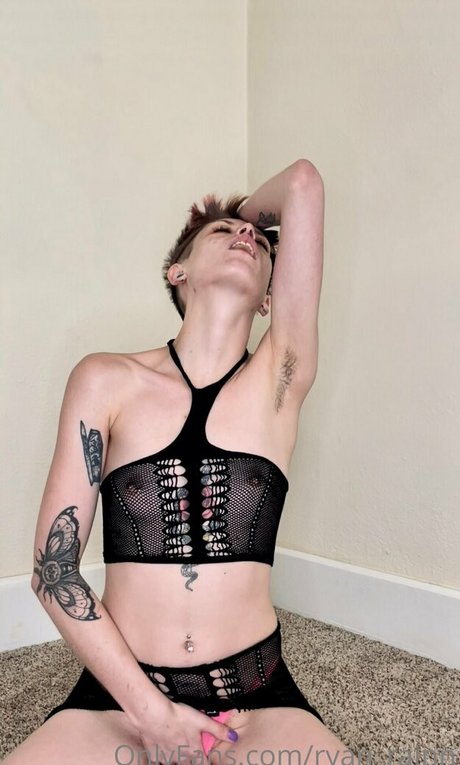 ryan rainn nacktheit hd foto