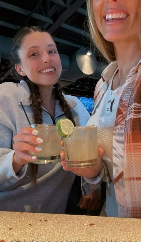 freeoakleyrae erwachsene sexy fotos