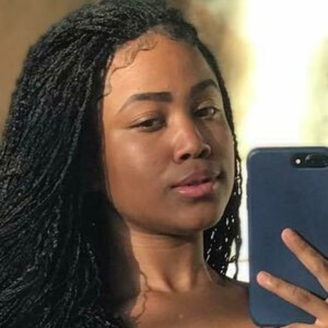 Thalyne Silva nackte pornostar bild