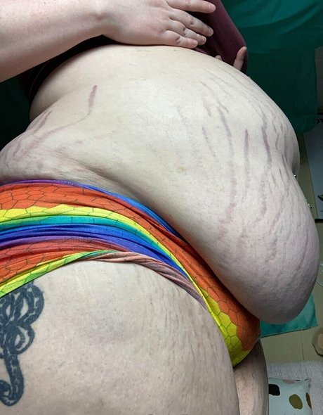 asiatische gilf-onlyfans nacktheit kostenlose bild