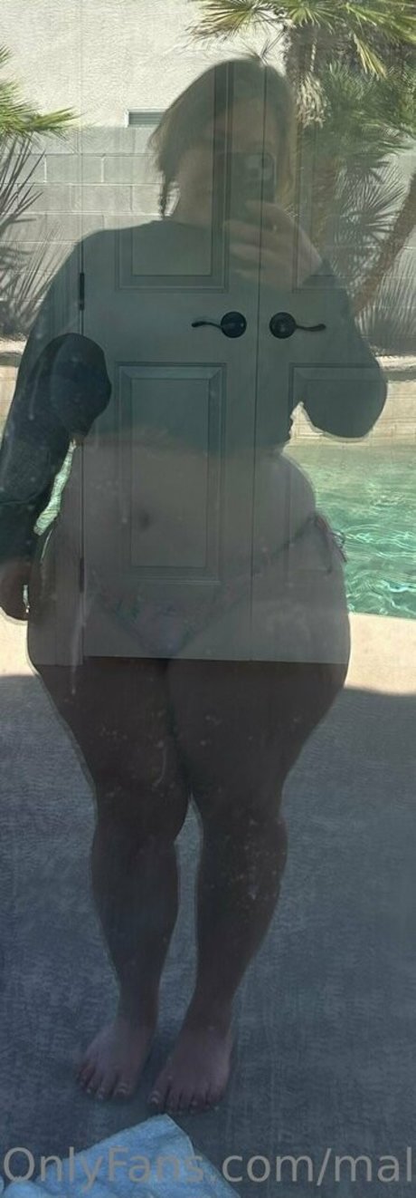 malmalloy pornostar kunst fotos