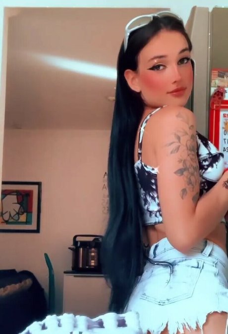 Pietra Ardivino heiße freie bilder