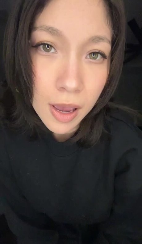 Lily Kawaii sexy perfekte bild