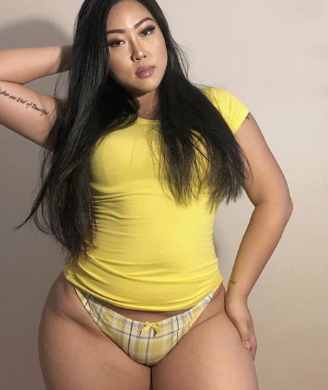 Jin Baek pornostar hd foto