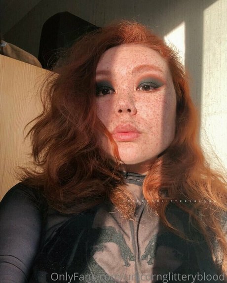 Unicornglitteryblood exklusive galerie