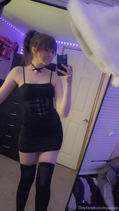 MyaXS porno perfekte galerien