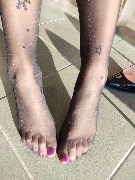 Nylon Alexa exklusive hübsche foto