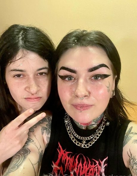 Alaska Zade sexy porno fotos