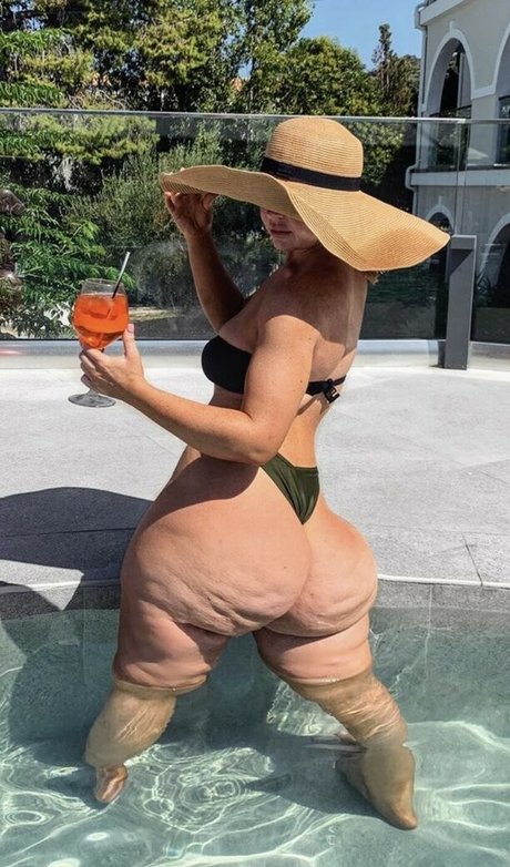 Esmee Dream hübsche erwachsene bilder