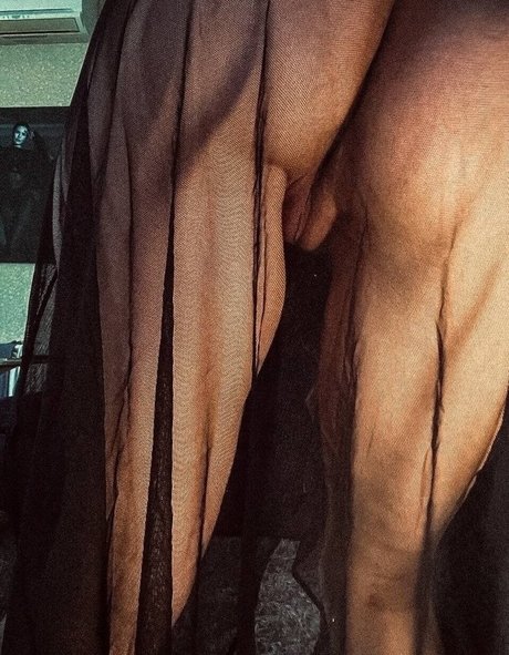 Elena Ptena sexy beste fotos