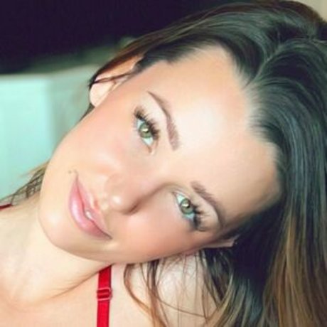 Yourgirlygracee heiße erotische foto