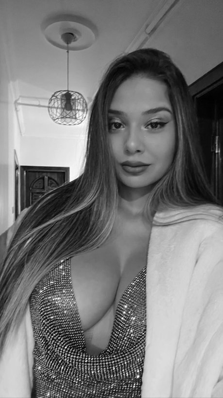 brünette lehrerin onlyfans porno akt fotos