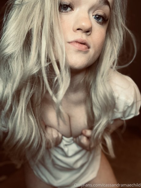 japanische solo-onlyfans freie akt bilder