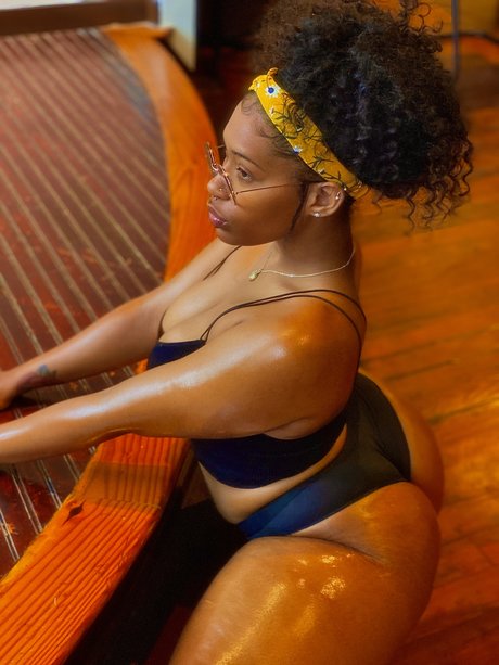 HunniRaez nackt nette fotos