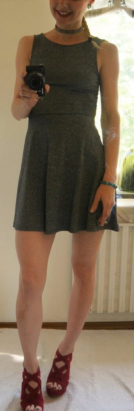 weibliche zwerg-onlyfans porno exklusive foto