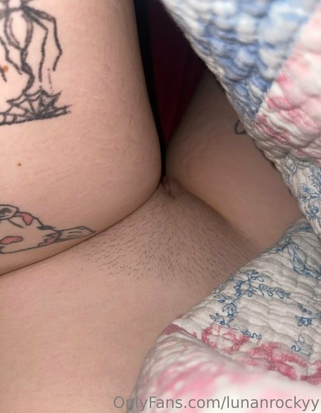 lunanrockyy kostenlose nackt galerien