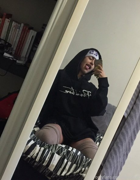 escobutt nackt exklusive galerien