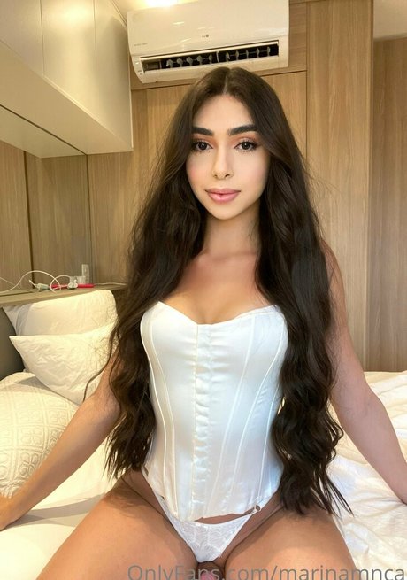 Marina Mendonca nackt schöne foto