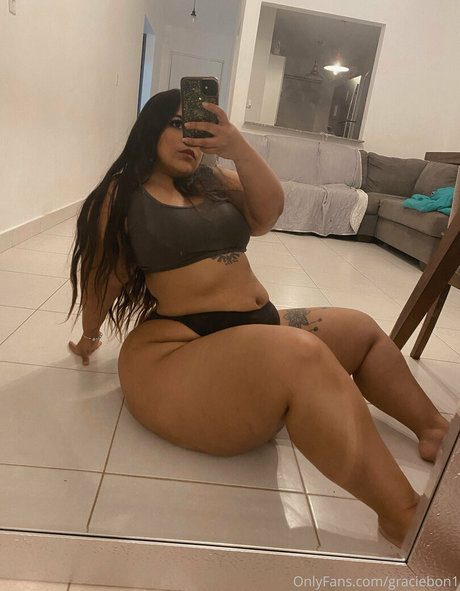 nonne onlyfans hübsche schöne bilder