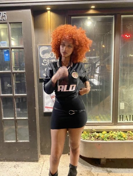 joi teen onlyfans top nackten fotos