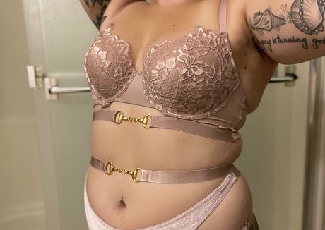 erynn model nacktheit galerien