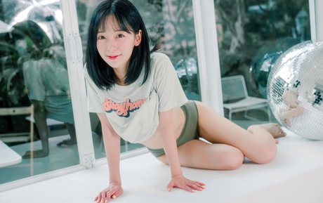 deepthroat teen onlyfans hübsche nette fotos