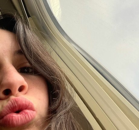 Bea Miller freie nackt galerie