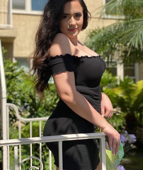 latina-dienstmädchen onlyfans erwachsene porno bild