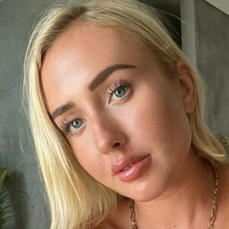 dünne onlyfans freie nackt fotos