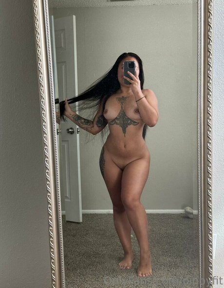 Pinoy fit model nackten fotos