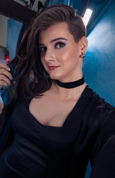 versauteste onlyfans nacktheit akt bilder