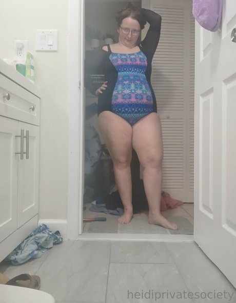 heidiprivatesociety model hübsche fotos