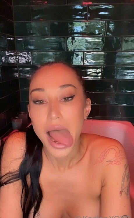 karleaxoxo porno exklusive bilder