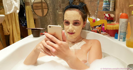 lehrerin milf onlyfans nackt erwachsene fotos