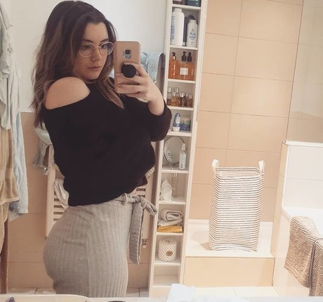 poopernoodle model sex foto