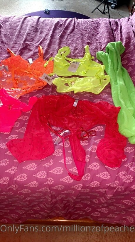 millionzofpeaches schöne nackten archiv