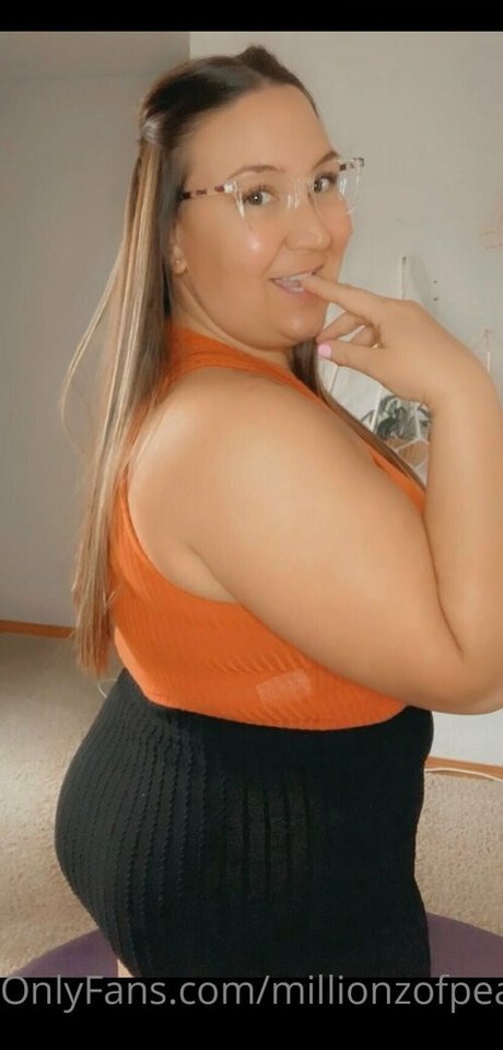 millionzofpeaches porno pornostar foto