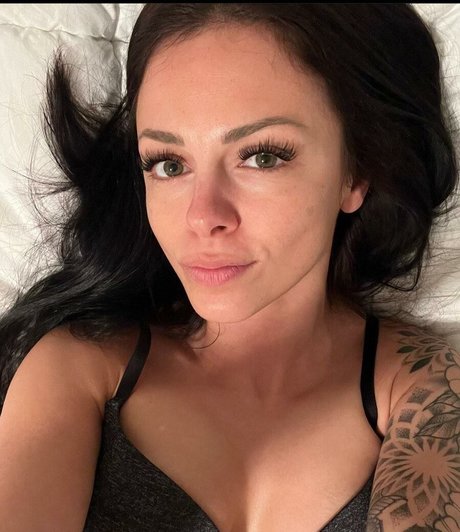 asiatische domina onlyfans hübsche heiße bilder