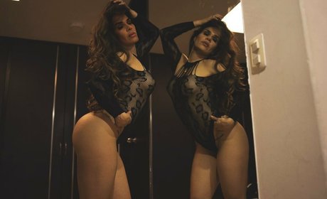 Pinche Ana Fit nacktheit kunst fotos