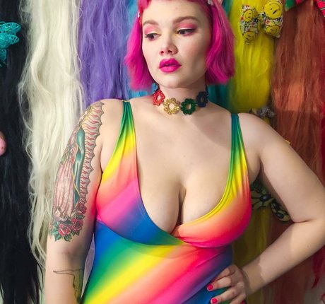 isabel hendrix exklusive nette foto